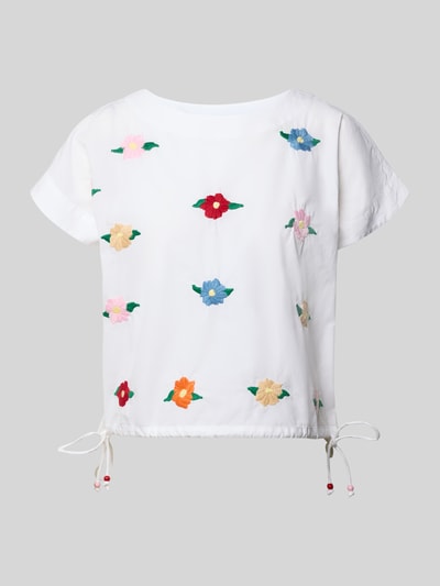 Produktfoto, Blusenshirt mit Stitchings und seitlicher Schnürung von Rich & Royal, Reine Baumwolle, Regular-Fit, weiße Grundfarbe, bunte florale Stickereien, Rundhalsausschnitt, Rückenlänge bei Größe 36: 52 cm.