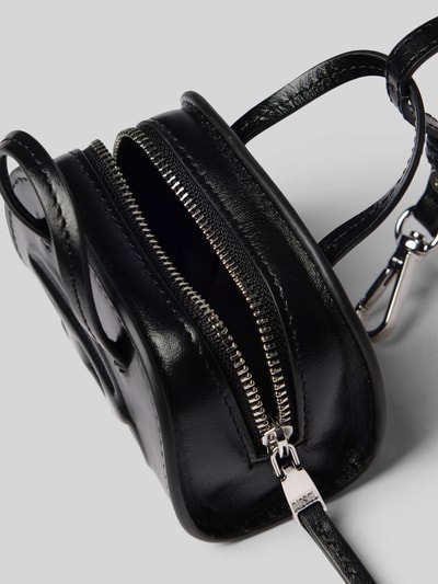 Produktfoto, sleutelanhanger met label in reliëf van Diesel in handtassenlook, metallic Karabijnsluiting, ritssluiting, logodetails, zwart, Breedte maat 1: 10 cm, Lengte maat 1: 7 cm, Diepte maat 1: 6 cm