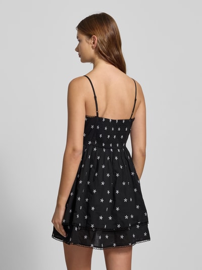 Gina Tricot Sukienka mini na regulowanych, cienkich ramiączkach Czarny 5