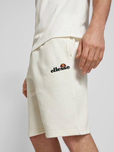 Ellesse Regular Fit Sweatshorts mit Label-Stitching Modell 'NIORIR' Offwhite 3