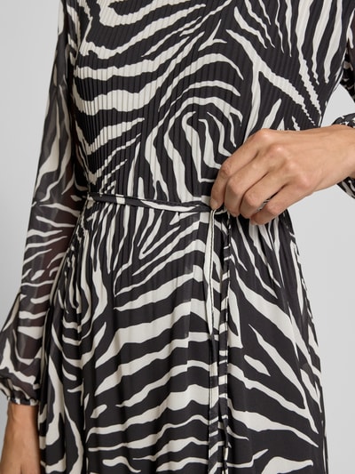 ZABAIONE Knielanges Kleid mit Bindegürtel Black 3