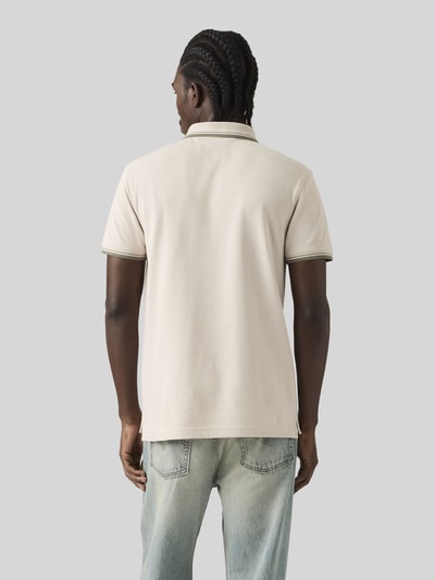 Levi's® Regular Fit Poloshirt mit Kontraststreifen Beige 5