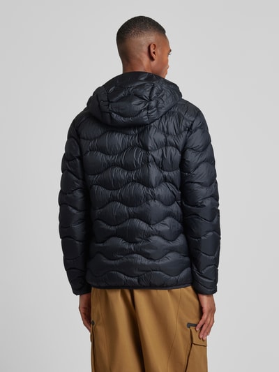 PEAK PERFORMANCE Daunenjacke mit Label-Stitching Modell 'Helium' Black 5