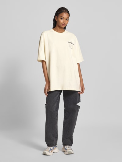Karo Kauer Oversized T-Shirt mit Label-Print Offwhite 1