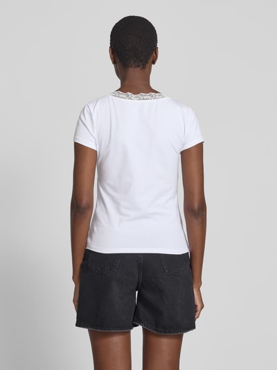 GAP T-Shirt mit V-Ausschnitt Weiss 5
