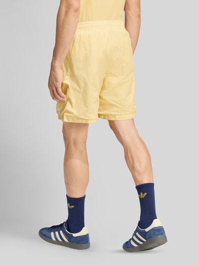 adidas Originals Sweatshorts van puur katoen Lichtgeel - 5
