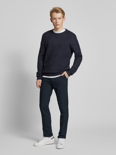 Jack & Jones Chinosy o kroju slim fit w kant model ‘MARCO’ Granatowy 1