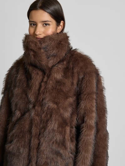 Neo Noir Mantel aus Kunstfell Modell 'Stephanie' Mittelbraun 3