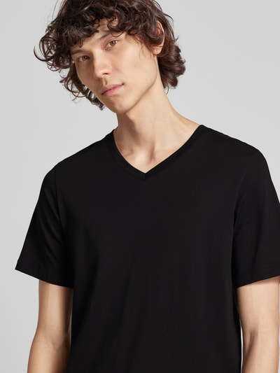 Jack & Jones T-Shirt mit V-Ausschnitt Modell 'ORGANIC BASIC' Black 3