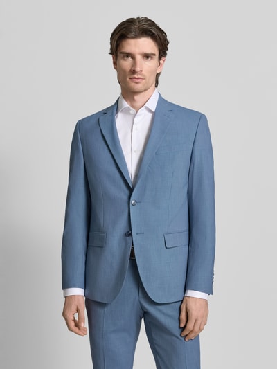 Männermodel trägt Regular Fit Anzugjacke mit Viskose-Anteil von HECHTER PARIS in Hellblau, Reverskragen, Doppelknopfleiste, Ganzkörperansicht von vorne