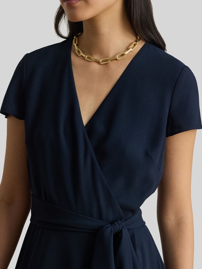 Lauren Ralph Lauren Taliowana sukienka casualowa z szyfonu Granatowy 3