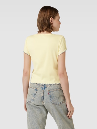 Tom Tailor Denim Cropped T-Shirt mit Muschelsaum Hellgelb 5