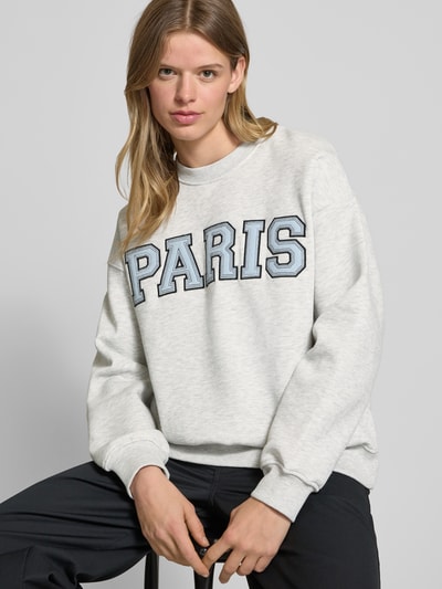 Gina Tricot Oversized Sweatshirt mit Label-Stitching Hellgrau Melange 3