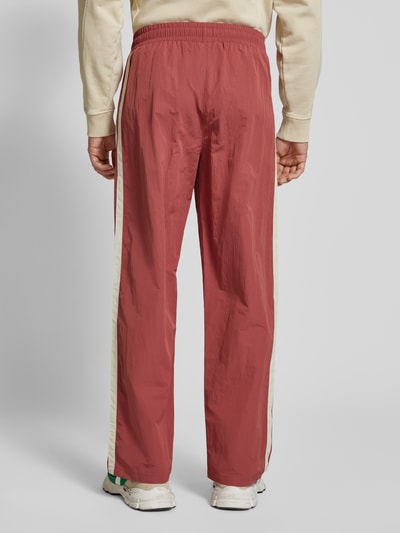 PROHIBITED Sweatpants mit elastischem Bund Rot 5