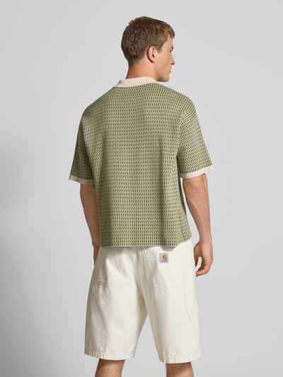 PROHIBITED Relaxed Fit Strick-Poloshirt mit Label-Stitching Gruen 5