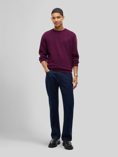Tommy Jeans Regular Fit Sweatshirt aus Baumwoll-Mix mit Logo-Stitching Bordeaux 1