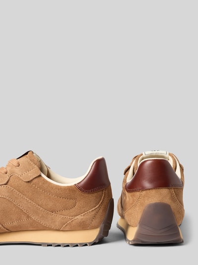 Produktfoto, Sneaker aus echtem Rindsleder Modell 'Beja' von GANT in Beige und Braun mit strukturierter Wildleder-Oberfläche, Damen Sneaker von GANT
