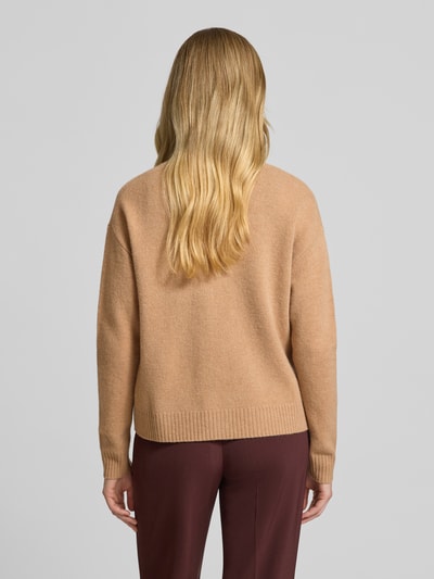 Christian Berg Woman Regular Fit Strickjacke aus reiner Wolle Camel 5