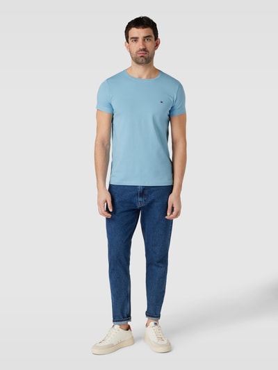 Light blue tommy 2024 hilfiger t shirt