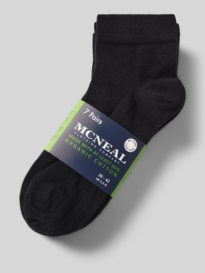 Produktfoto, Socken im 7er-Pack mit geripptem Bündchen von MCNEAL, schwarze Baumwoll-Mix-Socken mit Stretch-Anteil und Label-Detail