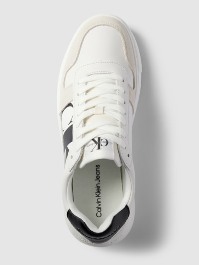 Calvin Klein Jeans Sneakersy skórzane z detalem z logo Biały 3