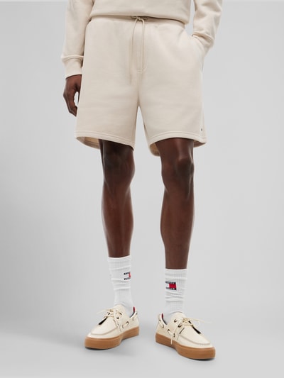 Tommy Jeans Bermudy o kroju relaxed fit z mieszanki bawełny z tunelem Beżowy 4