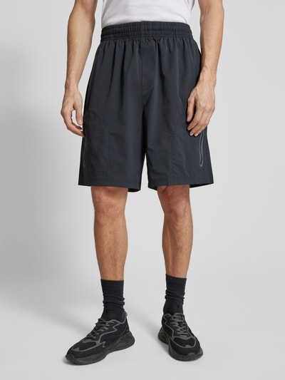 Under Armour Relaxed fit korte broek met ritszakken, model 'Unstoppable' Zwart - 4