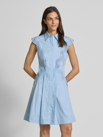 Copenhagen Muse Sukienka o długości do kolan z wykładanym kołnierzem i krytą listwą guzikową Jasnoniebieski 4
