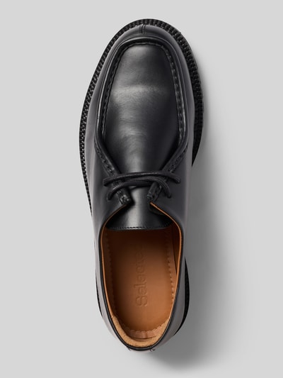 Produktfoto, schwarzer Schnürschuh aus echtem Rindsleder Modell 'HECTOR' von Selected, glatte Oberfläche, feine Nähte, Herren Schnürschuhe