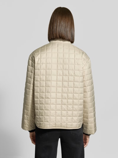 Didriksons Regular Fit Jacke in Stepp-Optik mit Stehkragen Modell 'Alba' Offwhite 5