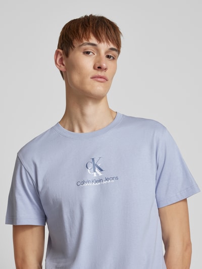 Calvin Klein Jeans T-Shirt mit Label-Print Hellblau 3