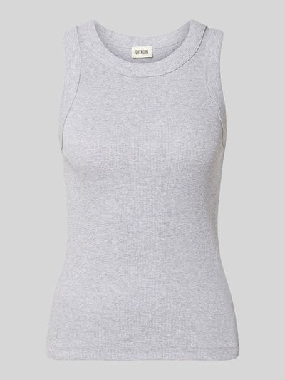 Produktfoto, top z bawełny o kroju slim fit Model 'OLINA' od DRYKORN, efekt prążkowania, okrągły dekolt, długość tyłu 57 cm w rozmiarze S