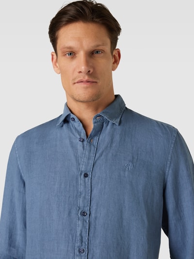 MCNEAL Tailored Fit Freizeithemd mit Label-Stitching Jeansblau 3