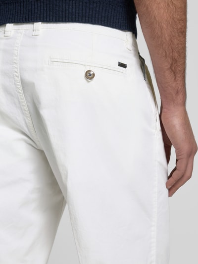 bugatti Regular fit korte chino met ceintuurlussen, model 'Flat' Wit - 3