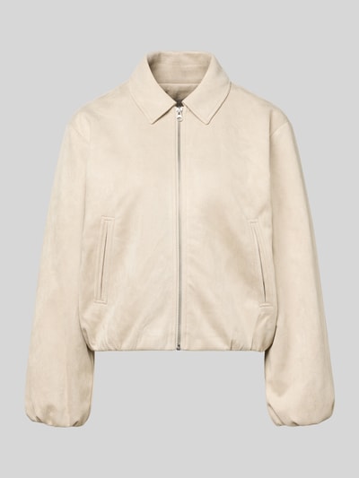 Produktfoto, beżowa Jacke in Leder-Optik mit Eingrifftaschen Modell 'DUVA' von FREE/QUENT, krój regular fit, materiał z domieszką stretchu, kołnierz wykładany, suwak, długość tyłu w rozmiarze S 53 cm, szerokość ramion w rozmiarze S 46 cm, szerokość klatki piersiowej w rozmiarze S 52 cm, długość rękawa w rozmiarze S 55 cm, jednolita faktura