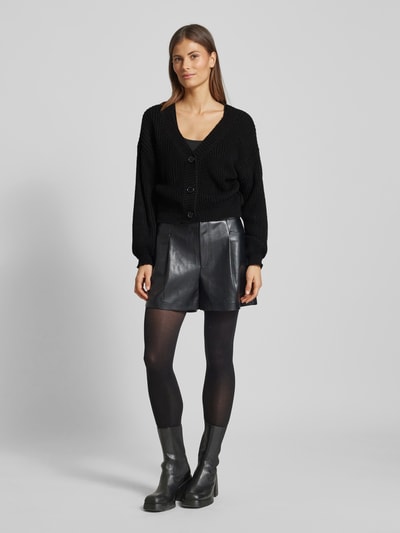 ZABAIONE Cropped Strickjacke mit Knopfleiste Black 1