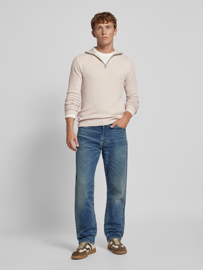 Jack & Jones Premium Sweter z dzianiny ze stójką model ‘BLUCHRISTER’ Złamany biały 1