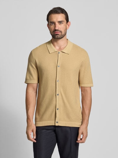 Christian Berg Men Regular Fit Poloshirt mit durchgehender Knopfleiste Sand 4