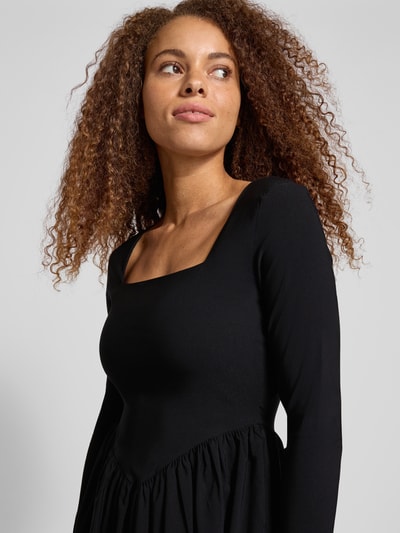 Only Sukienka z długim rękawem o linii A z mieszanki wiskozy model ‘MENIA’ Czarny 3