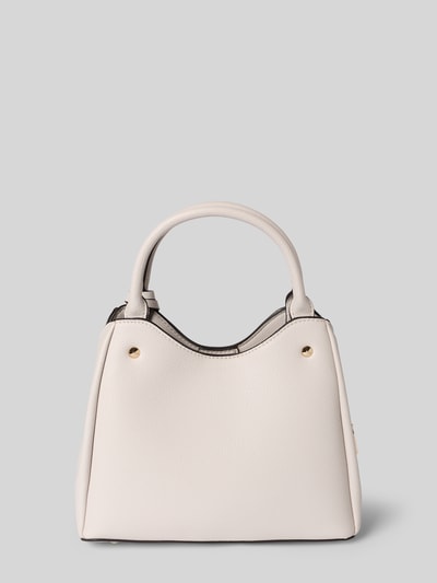 Produktfoto, cremefarbene Handtasche mit Label-Applikation Modell 'ECO MERIDIAN II' von Guess, feine Struktur, Maße und Details laut Kontext