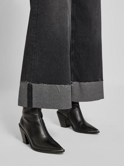 MAC Wide Fit Jeans mit fixierten Beinabschlüssen Modell 'Nevada' Mittelgrau 3