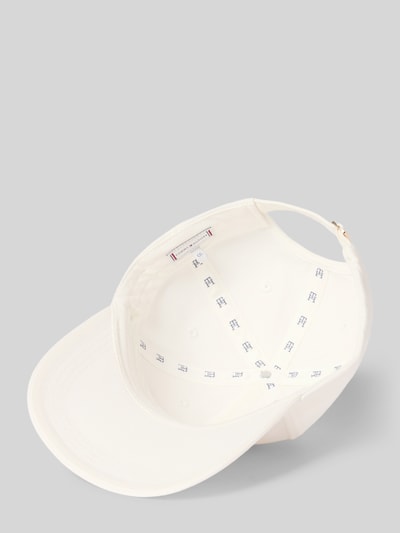 Produktfoto, Basecap aus reiner Baumwolle von Tommy Hilfiger in Uni-Optik, Logo-Applikation, verstellbarer Riegel, Ösen, Trennnähte, strukturierte Oberfläche