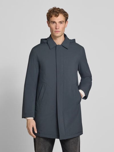 Mannenmodel draagt Regular Fit functionele lange jas met afneembare capuchon van Marc O'Polo, Heren, blauw, volledige lichaamsvoorzijde