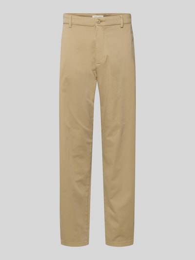 Produktfoto, Stoffhose mit Gesäßtaschen von Casual Friday in Beige, glatte Oberfläche, gerader Schnitt, klassische Taschenanordnung
