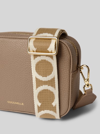 Coccinelle Handtas met labelapplicatie, model 'TEBE' Taupe - 3