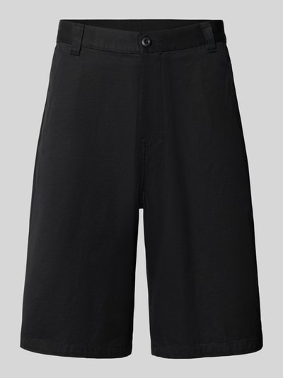 Produktfoto, schwarze Bermudas mit Baumwoll-Anteil Modell 'Brader' von Carhartt Work In Progress im Relaxed Fit, Knopf- und Reißverschluss, Bundweite 44 cm, Innenbeinlänge 30 cm, seitliche Eingriff- und Gesäßtaschen, glatte Textur, eckige Form.