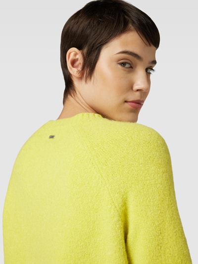 BOSS Sweter z dzianiny z okrągłym dekoltem model ‘Febisan’ Neonowy żółty 3