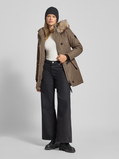 ONLY Shaped Fit Parka mit Label Patch Modell 'IRIS' Oliv 1