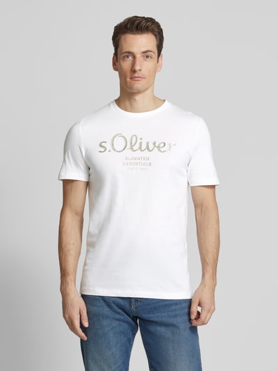 s.Oliver RED LABEL Regular Fit T-Shirt aus reiner Baumwolle mit Statement-Label-Print Weiss 4