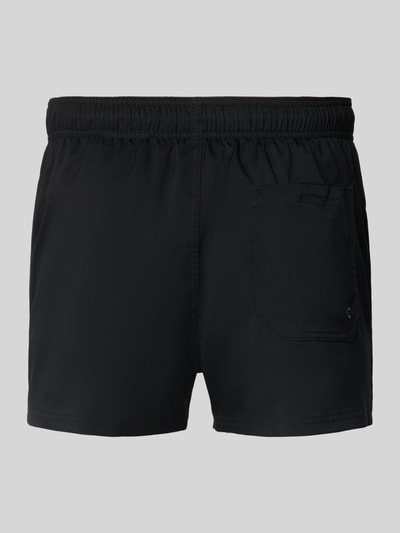 Produktfoto, Badehose mit Seitentaschen und Klettverschlusstasche hinten von PUMA in Schwarz, elastischer Bund, Regular Fit, strukturierte Oberfläche